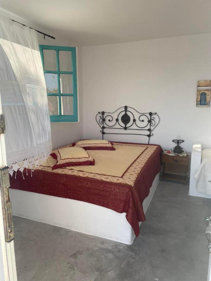 Sweet Home With Two Beds -One Single Room- With Beautiful View! Agia Marina  Dış mekan fotoğraf